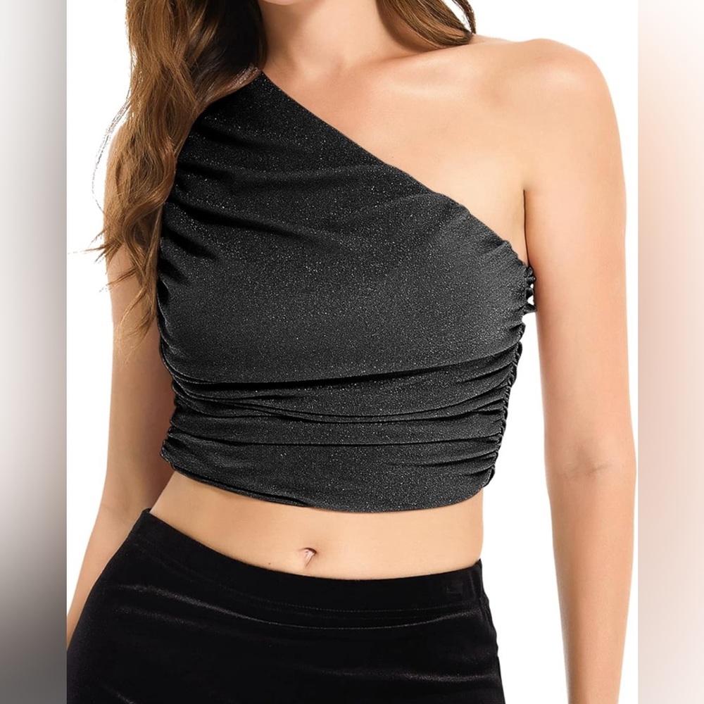 LYANER Black One-Shoulder Ruched Crop Top